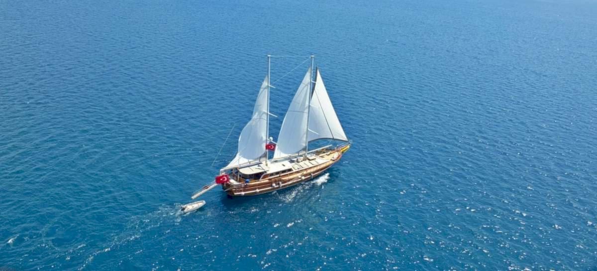 Mavi Yolculuk - Göcek Yat Kiralama - Bodrum Gulet Kiralama Nika Cruise | Gulet Yat Kiralama - Mavi Yolculuk 